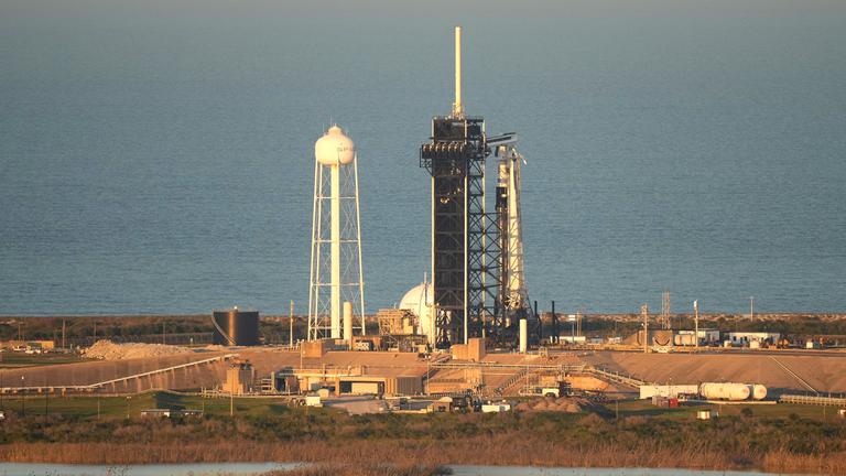 Eine SpaceX-Rakete beim Kennedy Space Center in Florida.