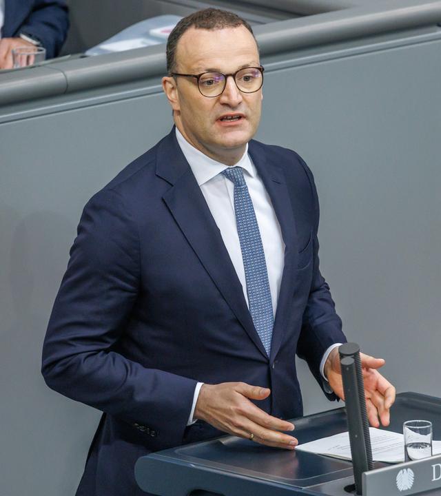Jens Spahn (CDU) im Deutschen Bundestag am 11.06.26 in Berlin.