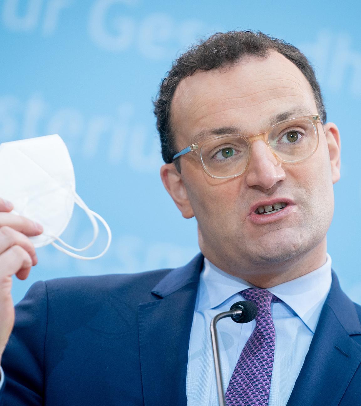 Pressekonferenz mit Gesundheitsminister Spahn