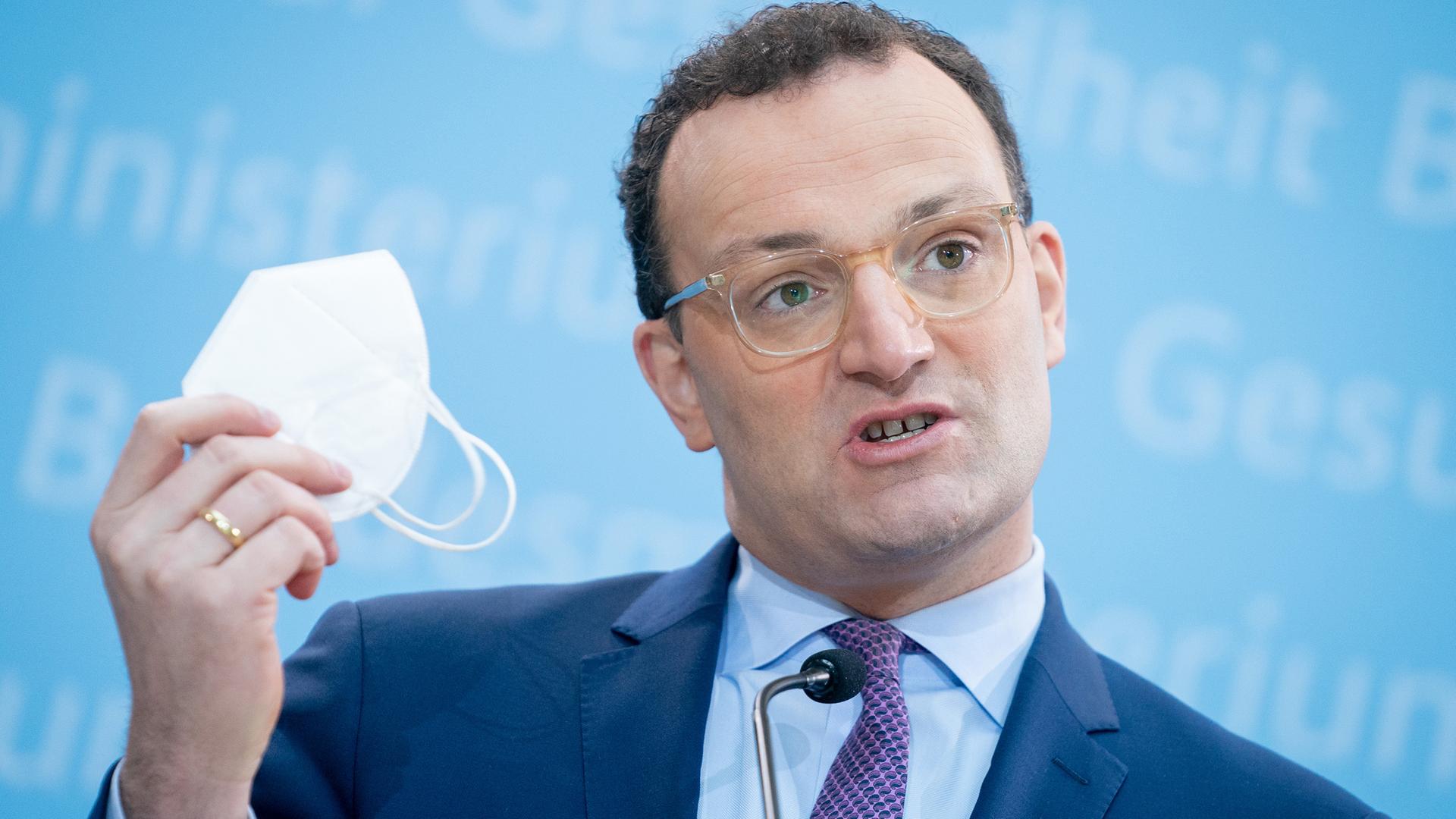 Pressekonferenz mit Gesundheitsminister Spahn