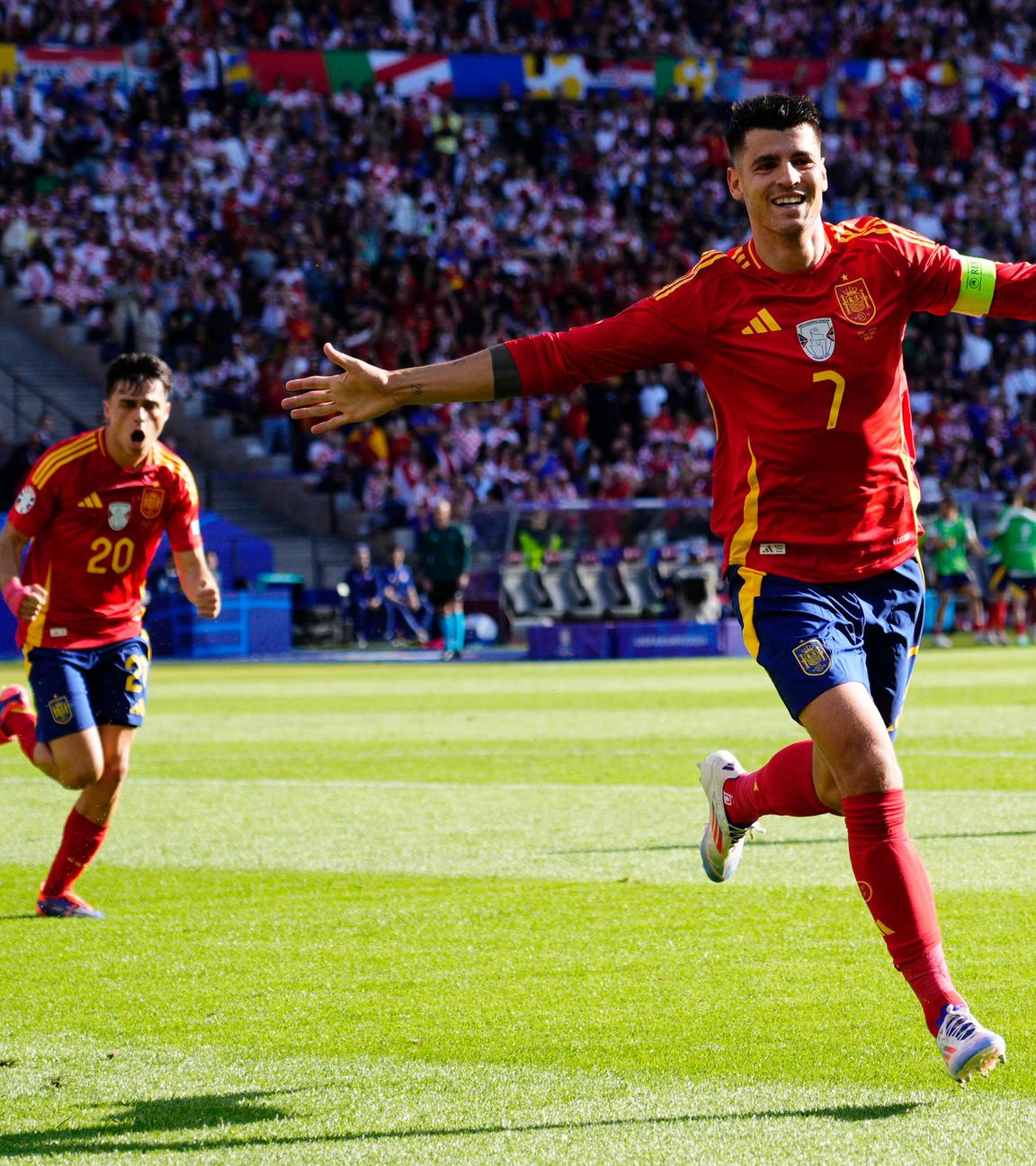 Alvaro Morata feiert seinen Treffer zum 1:0.
