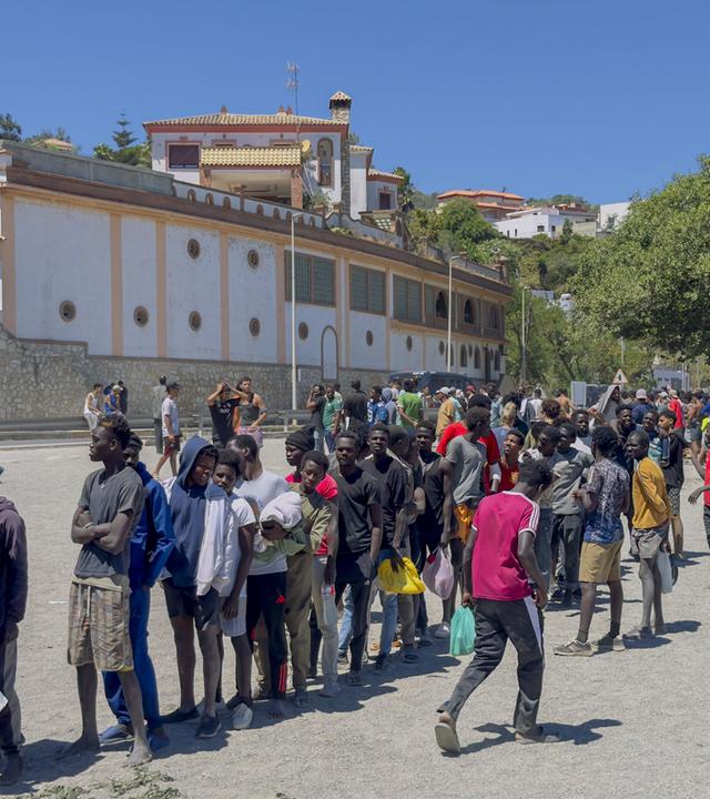 Spanien: Migranten in Ceuta