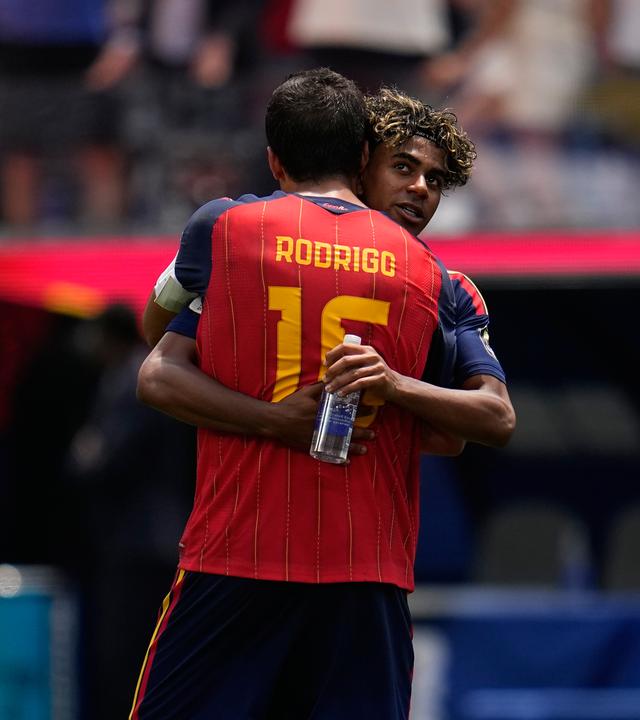 Spaniens Rodri und Lamine Yamal