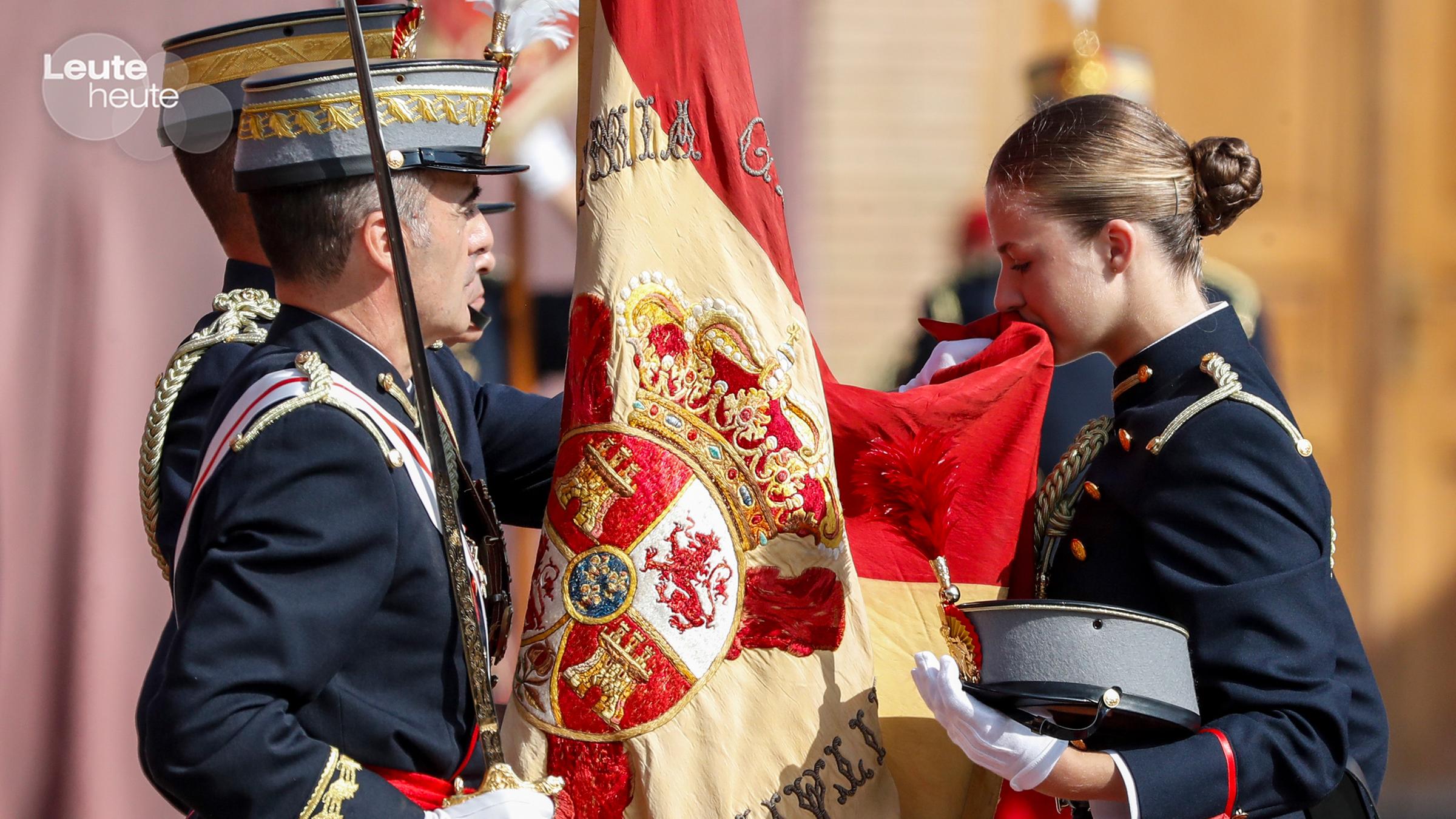 Spanische Kronprinzessin Leonor leistet Fahneneid am 07.10.2023.