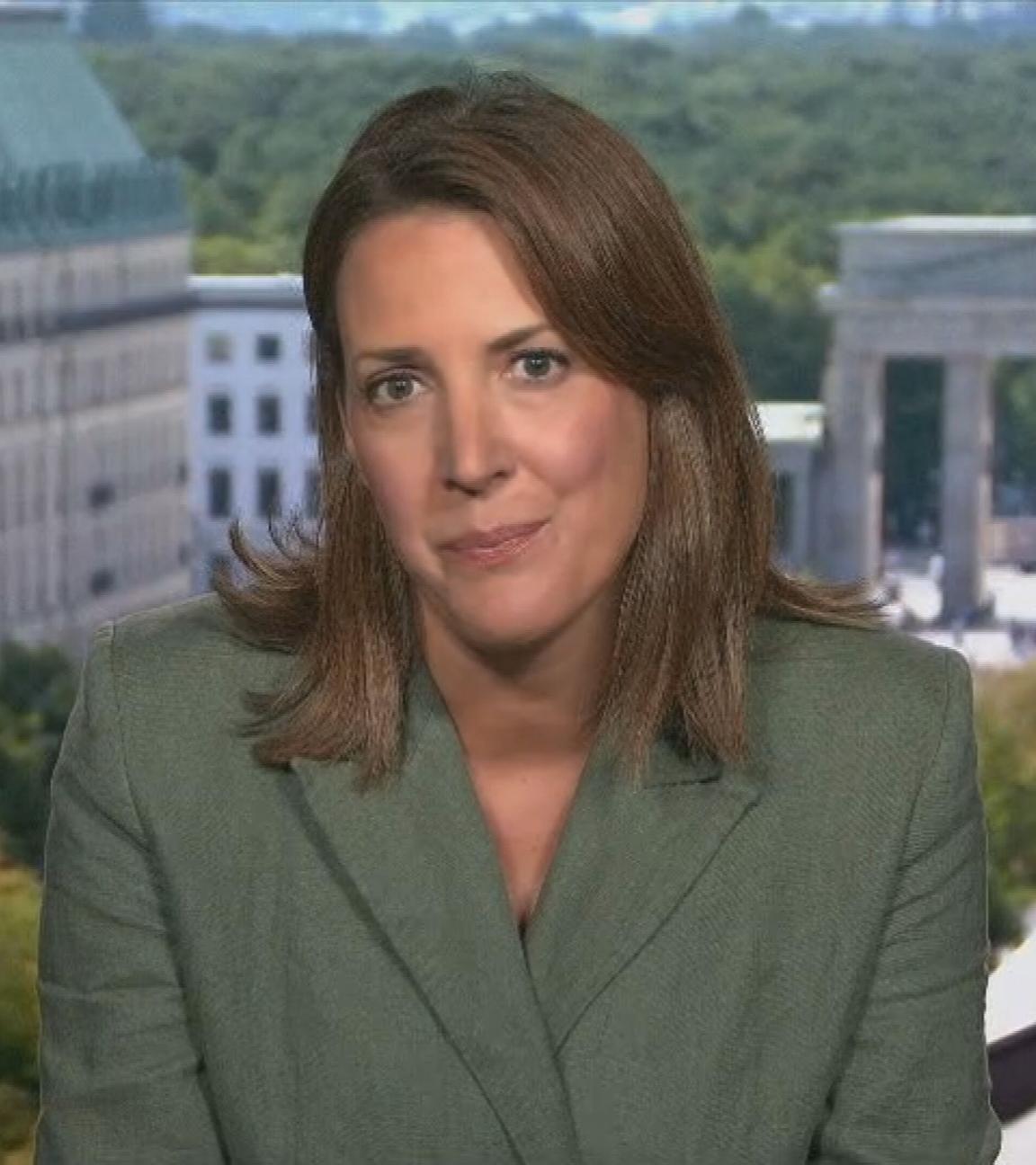 ZDF-Korrespondentin Andrea Maurer berichtet aus Berlin über mögliche Einsparungen bei Sozialausgaben