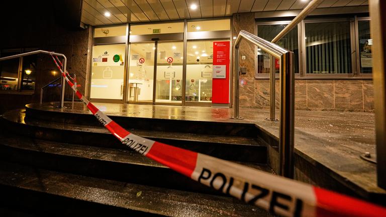 Polizei durchsucht Sparkasse in Gelsenkirchen