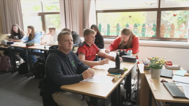 Schulen in Schleswig-Holstein werden Unterrichtsstunden gestrichen