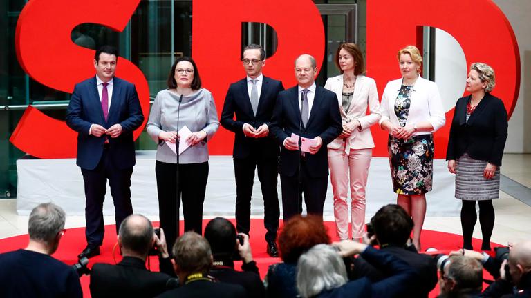 Die SPD stellt ihre Minister vor 