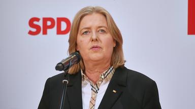 Berlin, Deutschland, Willy-Brandt-Haus: SPD-Pressekonferenz nach Gremiensitzung: Bärbel Bas