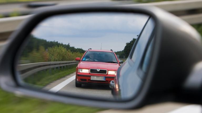Vorsicht vor "Spiegeltrick"-Abzocke