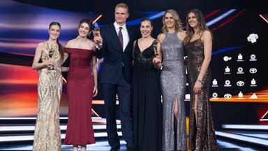 Darja Varfolomeev, Elisa Mevius, Oliver Zeidler, Svenja Brunckhorst, Sonja Greinacher und Marie Reichert bei der Gala Sportler des Jahres