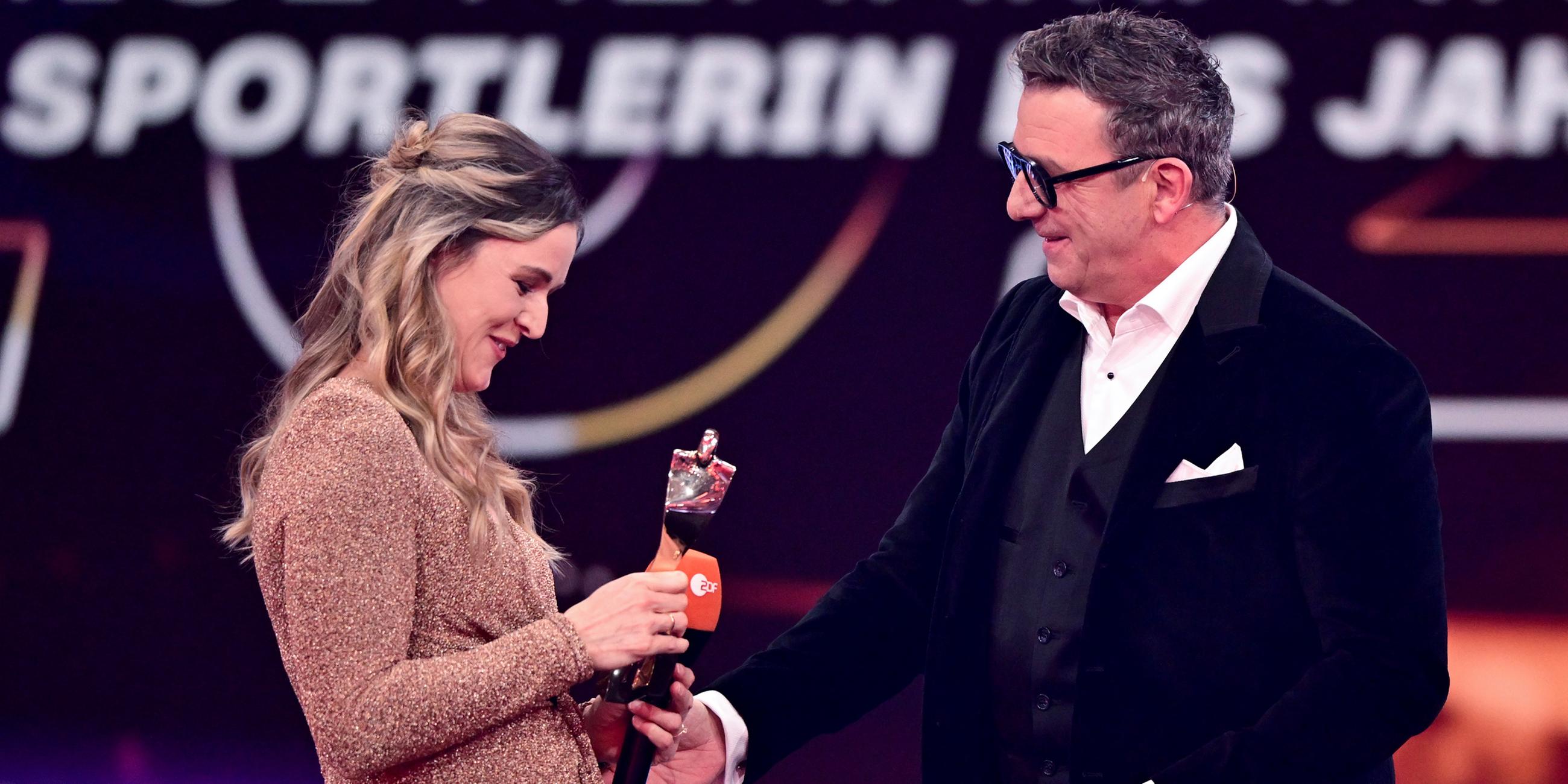 Denise Herrmann-Wick wird am 17.12.2023 als Sportlerin des Jahres ausgezeichnet.