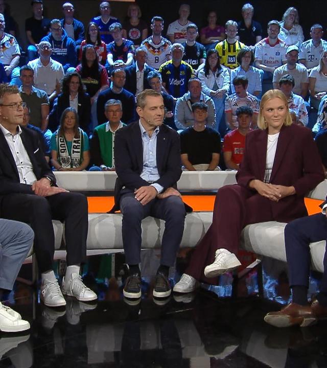 v.L. DOSB-Prasident Thomas Weikert, IOC - MitgliedMichael Mronz, Prasidentin AThleten Deutschland Pia Greiten und Staatsminister für Sport Ronald Rauhe. 