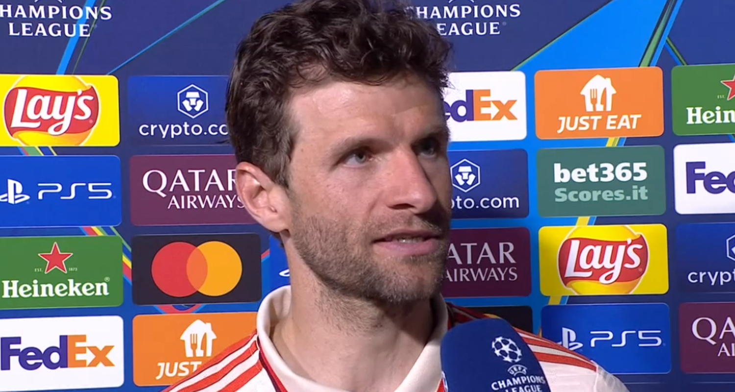 Bayern Münchens Thomas Müller während seinem Interview nach der Niederlage gegen Inter Mailand.