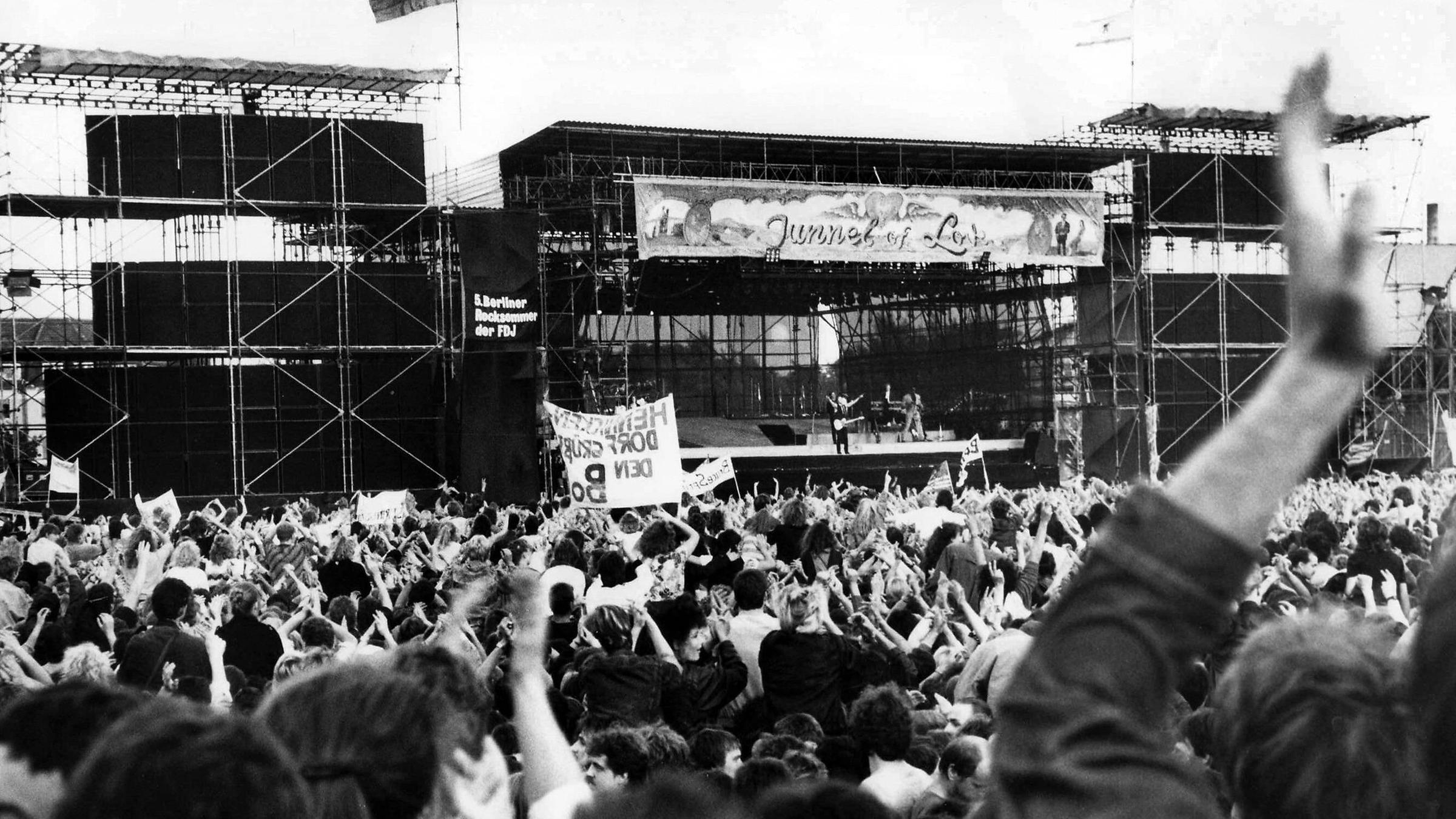 Konzert von Bruce Springsteen in Ost-Berlin 1988