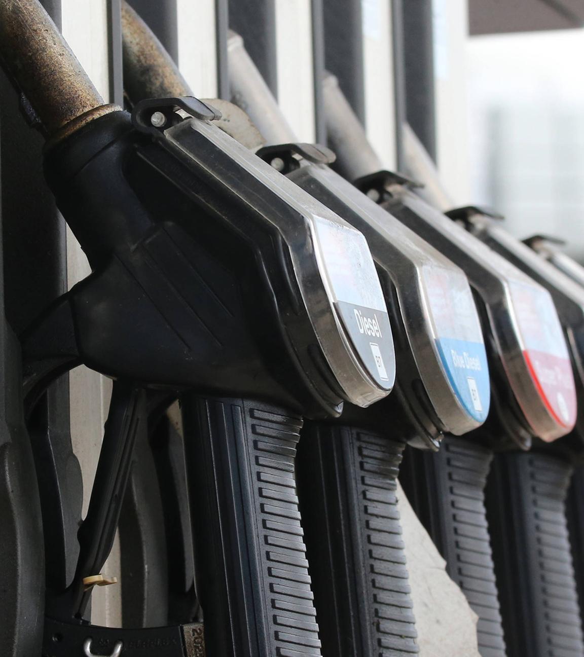 Zapfpistolen, Raststätte AVIA (Taunusblick) Tankstelle BAB5 in Eschborn 