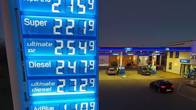Taeglich neue Rekorde:DIESEL Kraftstoff erreicht historischen Hoechststand am 07.04.2026 an dieser Tankstelle in Muenchen.