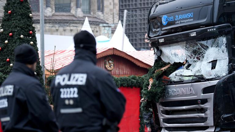 Archiv: Terroranschlag auf dem Weihnachtsmarkt am Breitscheidplatz in Berlin am 20.12.2016