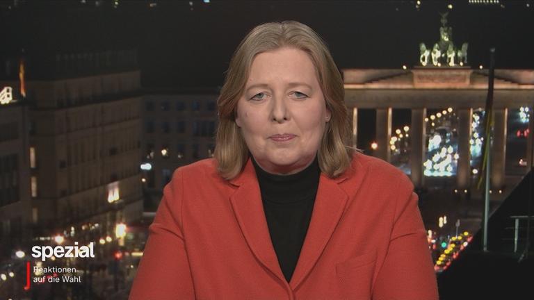 Bärbel Bas, SPD-Parteivorsitzende im Gespräch mit Shakuntala Banerjee