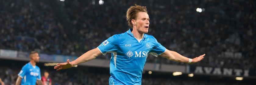 Neapels Spieler Scott McTominay freut sich über einen Treffer