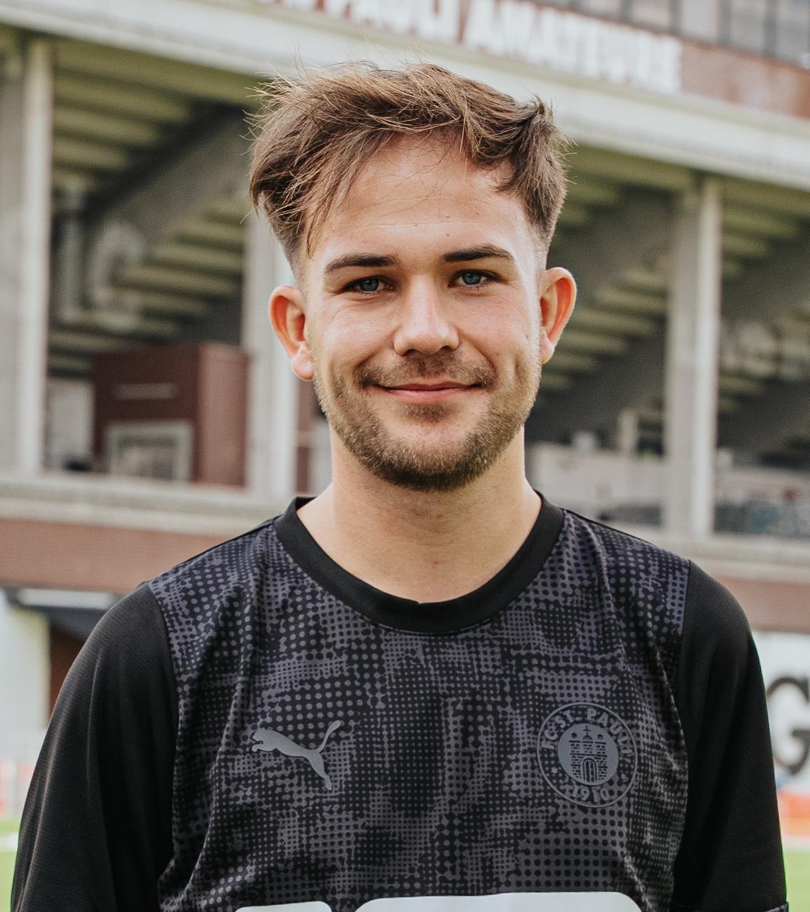 St. Paulis Nachwuchstrainer Christian Dobrick