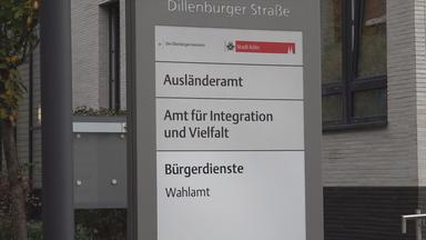 Schild des Ausländeramts der Stadt Köln