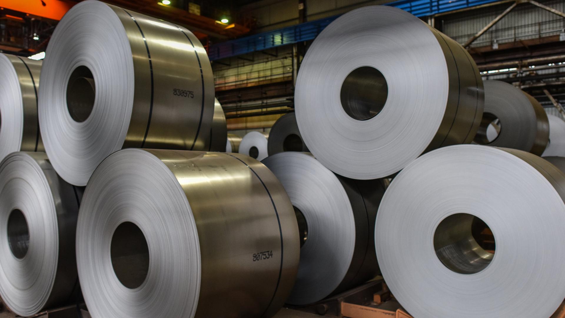 Kaltgewalzte Bleche, aufgerollt zu Coils