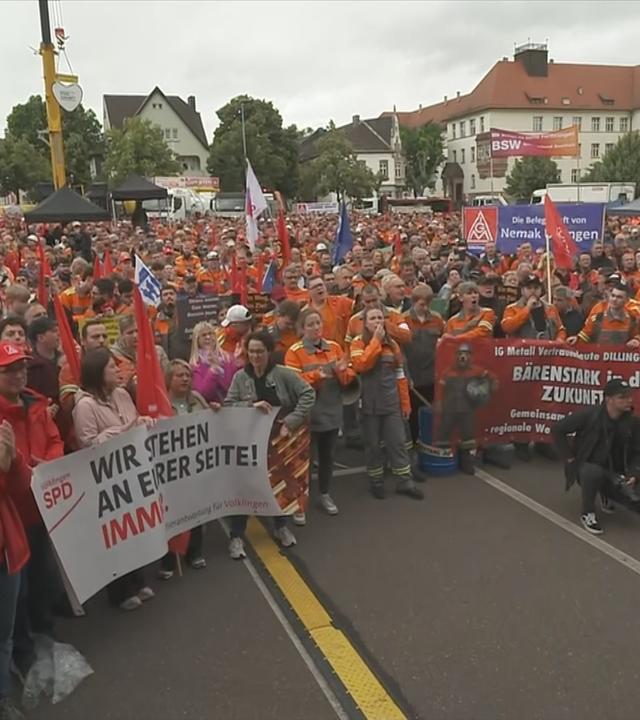 Demonstration von Stahlarbeitern in Völklingen