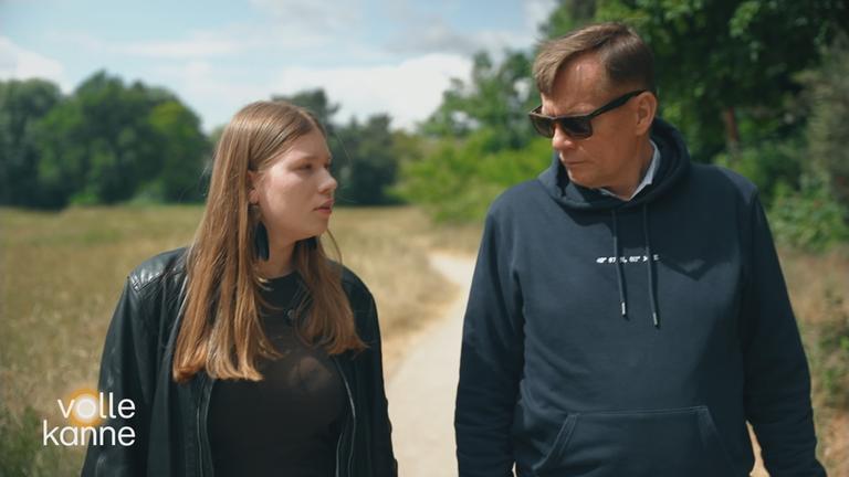 Ein Vater, der Blutkrebs hatte, und seine Tochter
