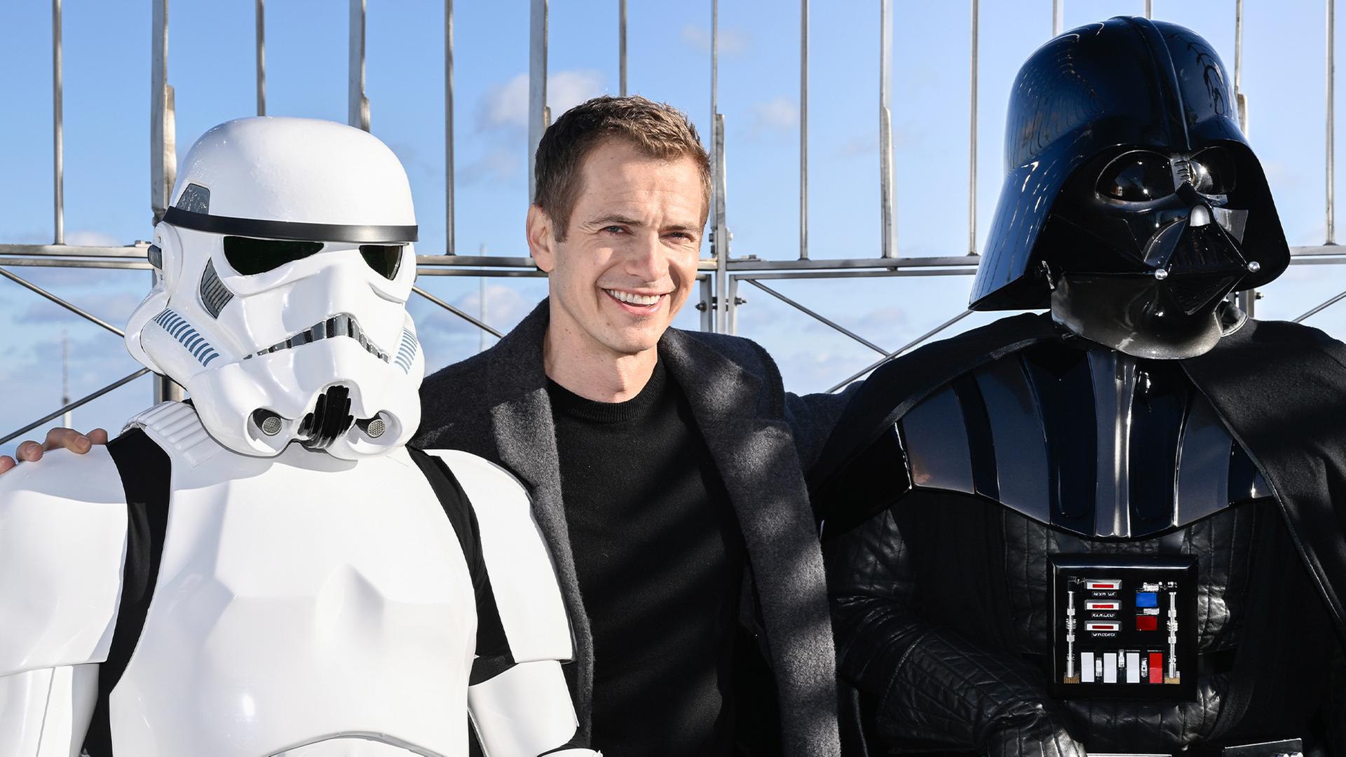 Star Wars-Schauspieler posieren auf dem Empire State Building