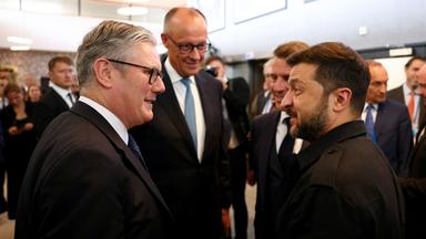 Premierminister Keir Starmer trifft sich mit den Staats- und Regierungschefs der E3