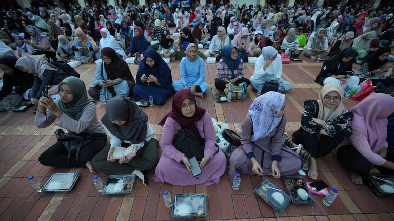 Start von Ramadan in Indonesien