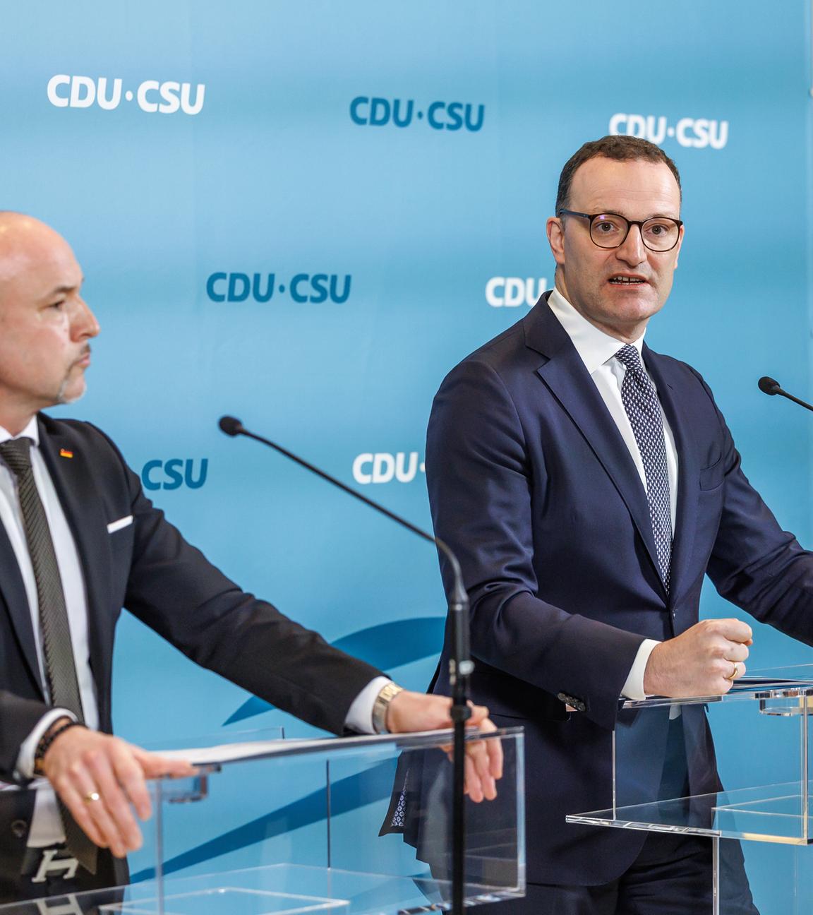 Jens Spahn (CDU/CSU) spricht waehrend eines Statement vor den Fraktionssitzungen am 24.02.2026 in Berlin.