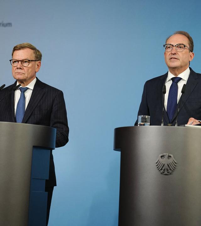 Berlin, Deutschland: Statement von Innenminister Wadephul und Aussenminister Dobrindt zu Drohnen-Anschlag in Leipzig