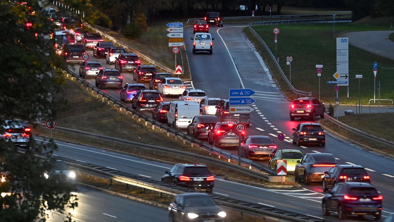 ADAC warnt vor Stau in den Herbstferien