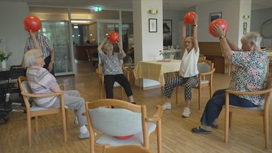 Menschen im Pflegeheim
