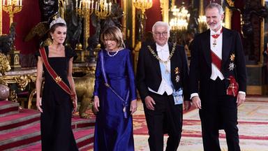 Frank Walter Steinmeier und seine Frau sind für einen Staatsbesuch in Madrid. Sie wurden feierlich von König Felipe VI. und Königin Letizia empfangen.