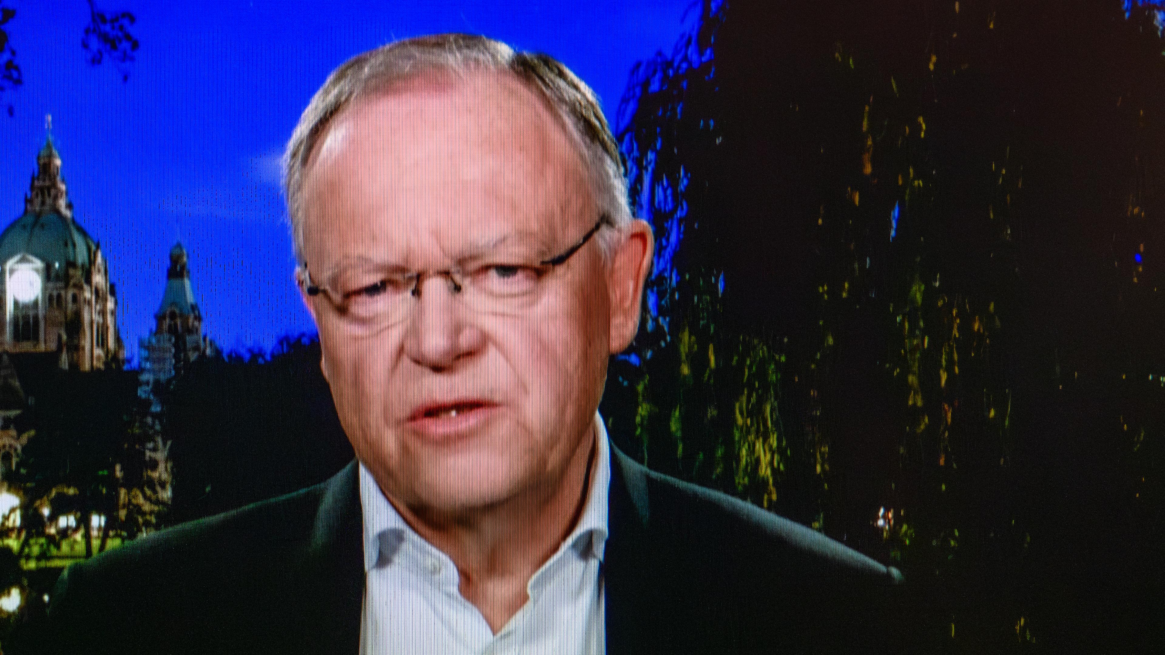 Stephan Weil bei Maybrit Illner