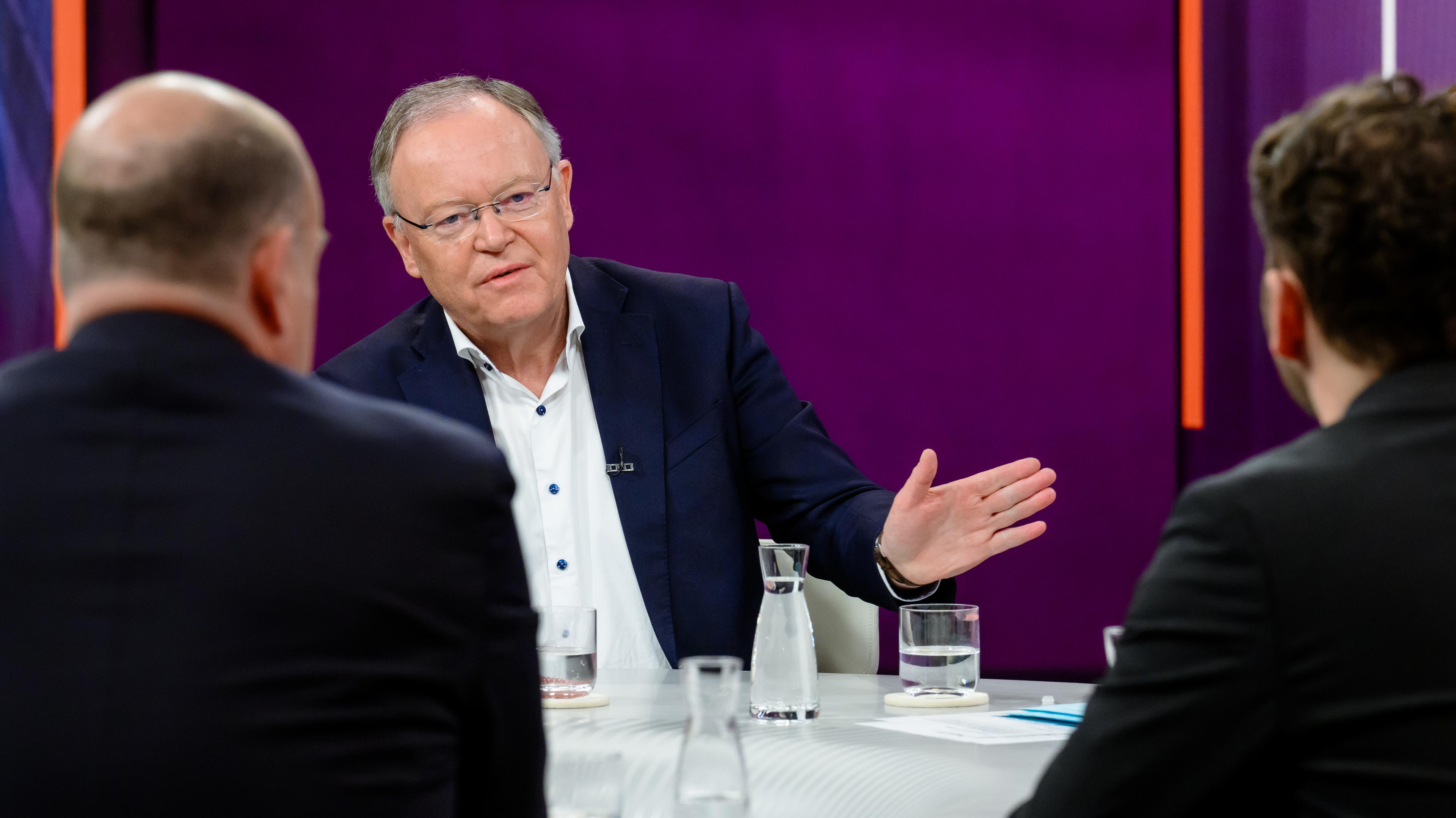 Stephan Weil bei Maybrit Illner