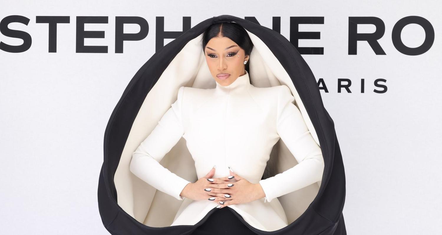 Rapperin Cardi B bei der Haute Couture Show von Stephane Rolland in Paris