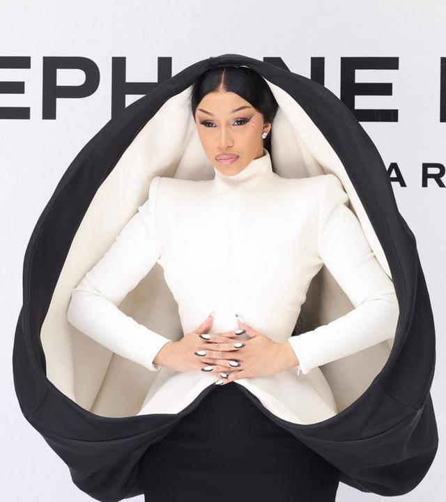 Rapperin Cardi B bei der Haute Couture Show von Stephane Rolland in Paris