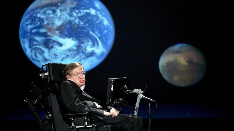 Archiv: Stephen Hawking hält einen Vortrag an der George Washington Universität, aufgenommen am 21.04.2008