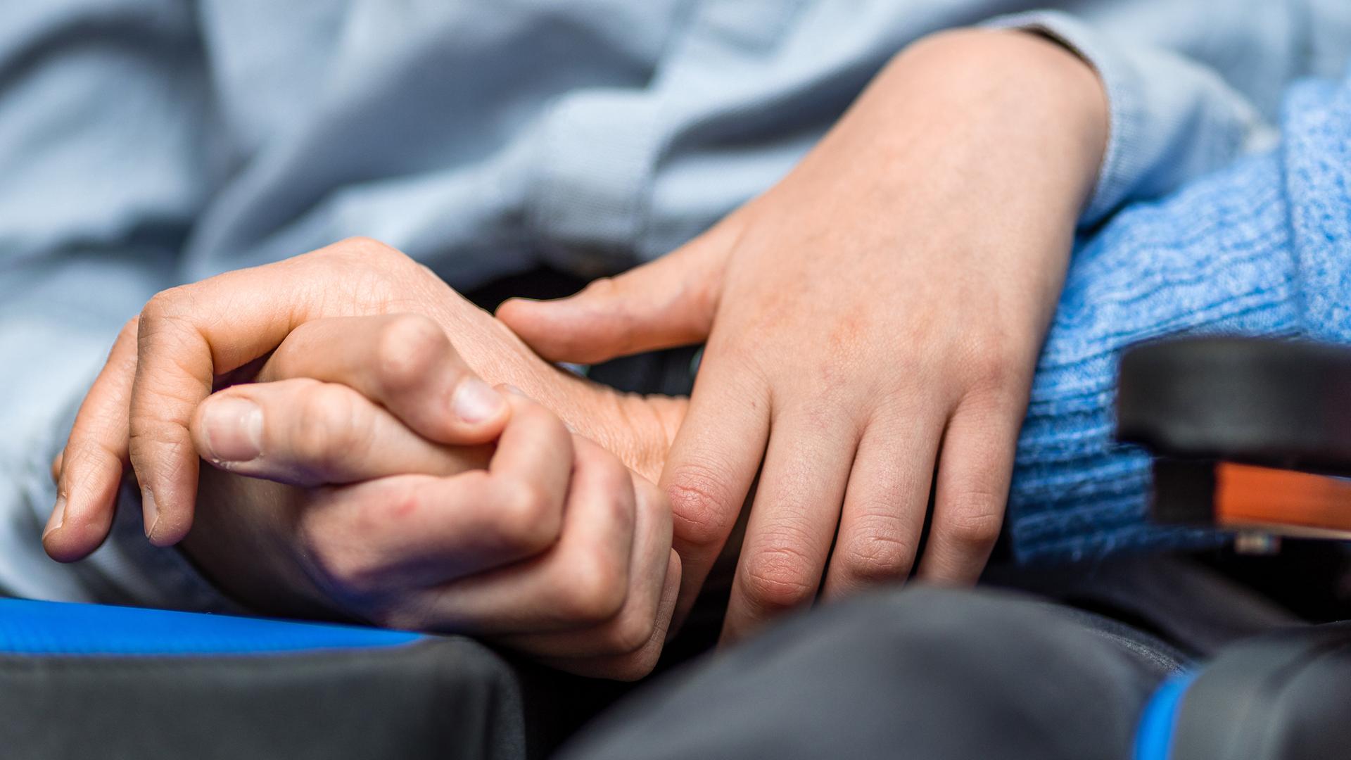 Sich haltende Hände