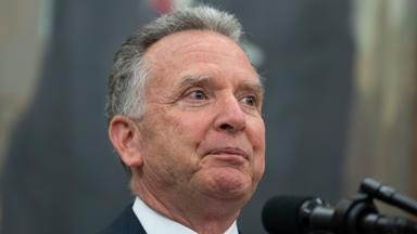 Steve Witkoff spricht im Oval Office im Weißen Haus.