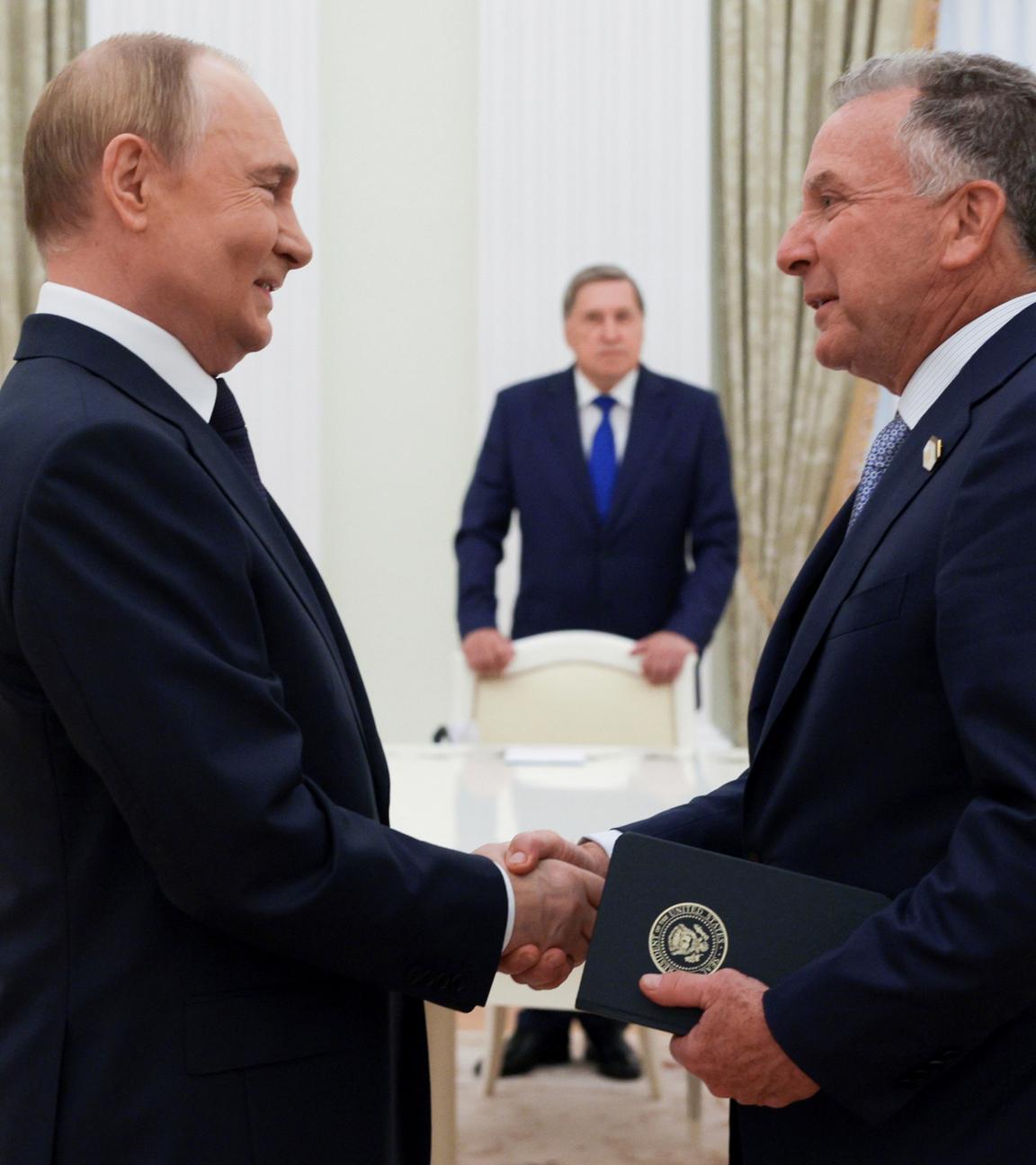 Steve Witkoff und Wladimir Putin, aufgenommen am 06.08.2025 in Moskau