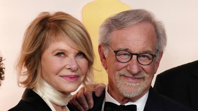 Spielberg spendet an die Familie Van Der Beek