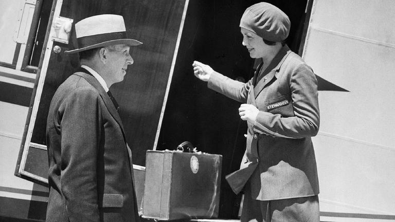 Ellen Church, die erste weibliche Flugbegleiterin