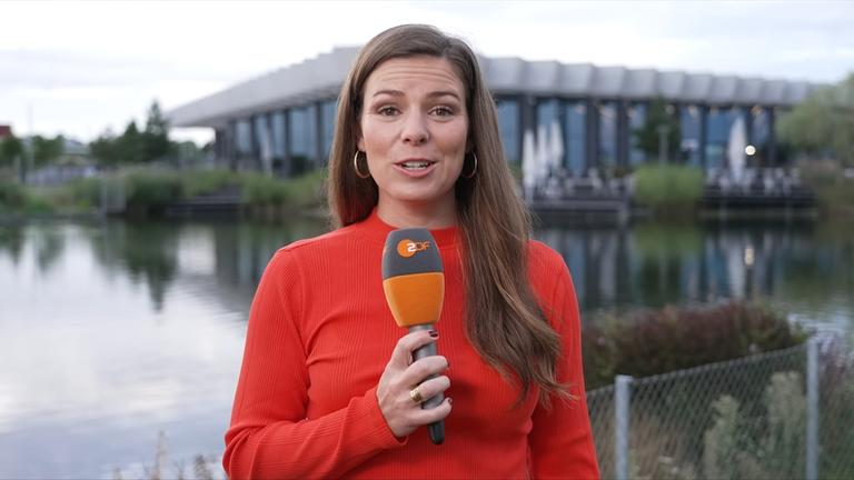 Amelie Stiefvatter | ZDF-Reporterin in Herzogenaurach