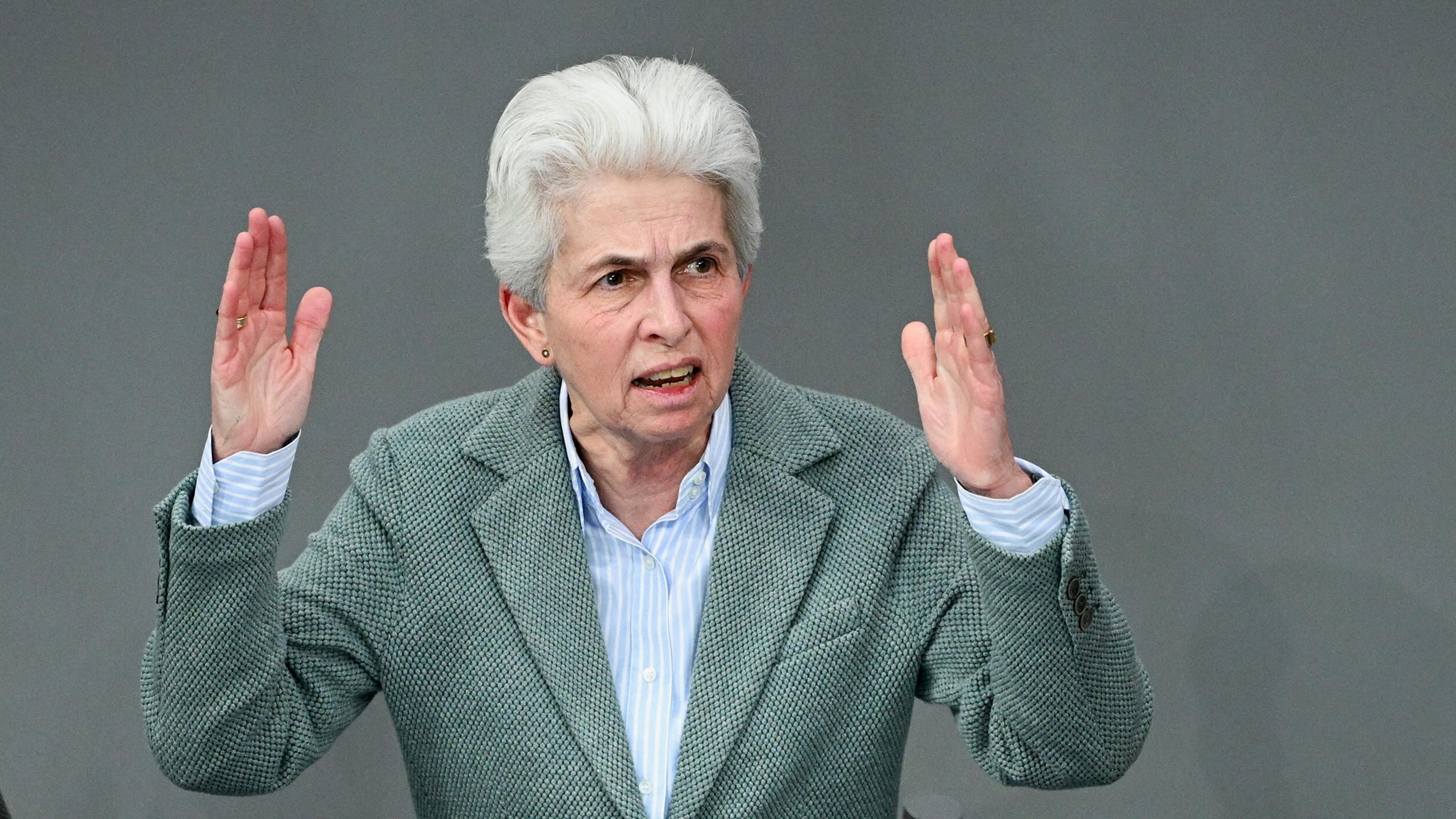 Marie-Agnes Strack-Zimmermann  (FDP) Vorsitzende Verteidigungsausschuss, aufgenommen am 13.03.2024 in Berlin