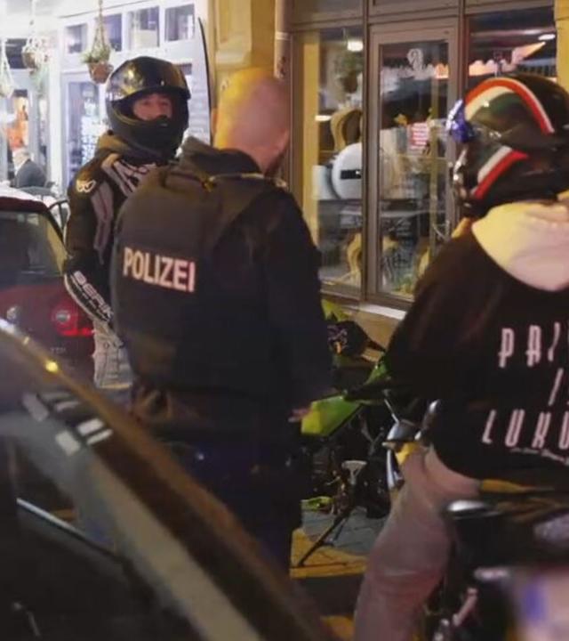 Einsatzgruppe kontrolliert Raser in Wiesbaden